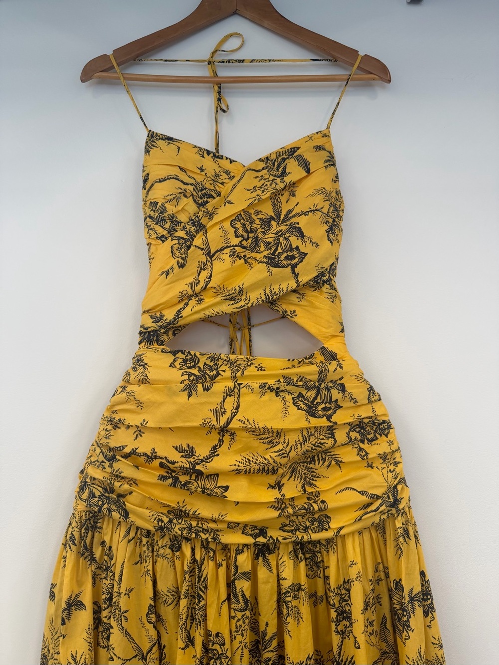 Carolina Herrera Yellow Floral Cutout Maxi - Picture 2 of 7